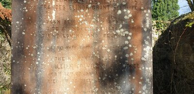 Crombie Churchyard